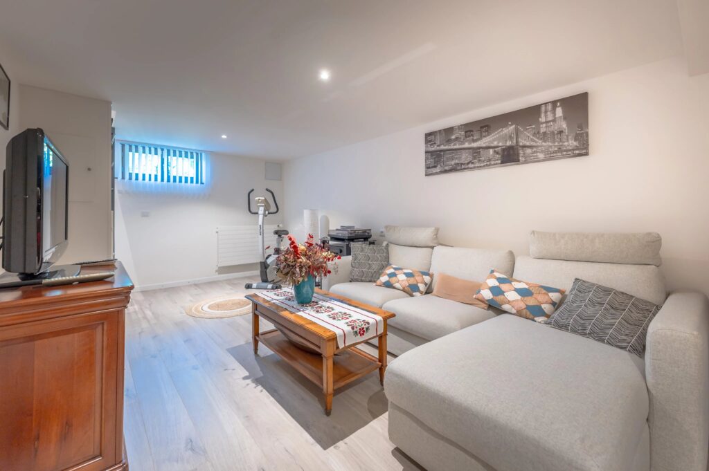 Belle villa familiale de 152 m² à Challex avec piscine